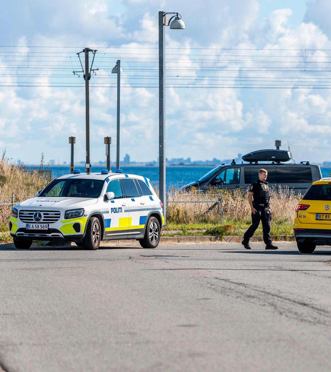 Polizeiautos in der Nähe des Flughafens Kopenhagen am 23. September 2025.