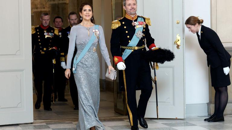 Königin Mary und König Frederik X. 