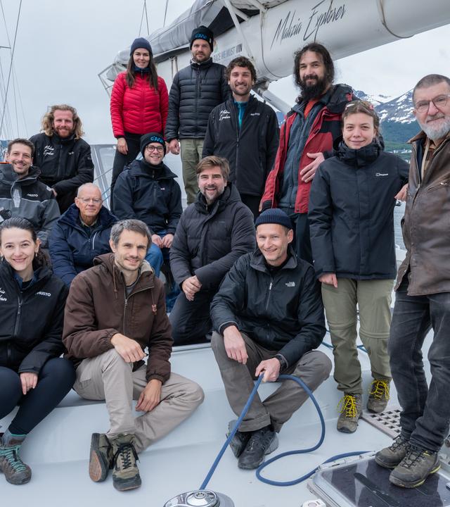 Gruppenfoto der Crew der Expedition.