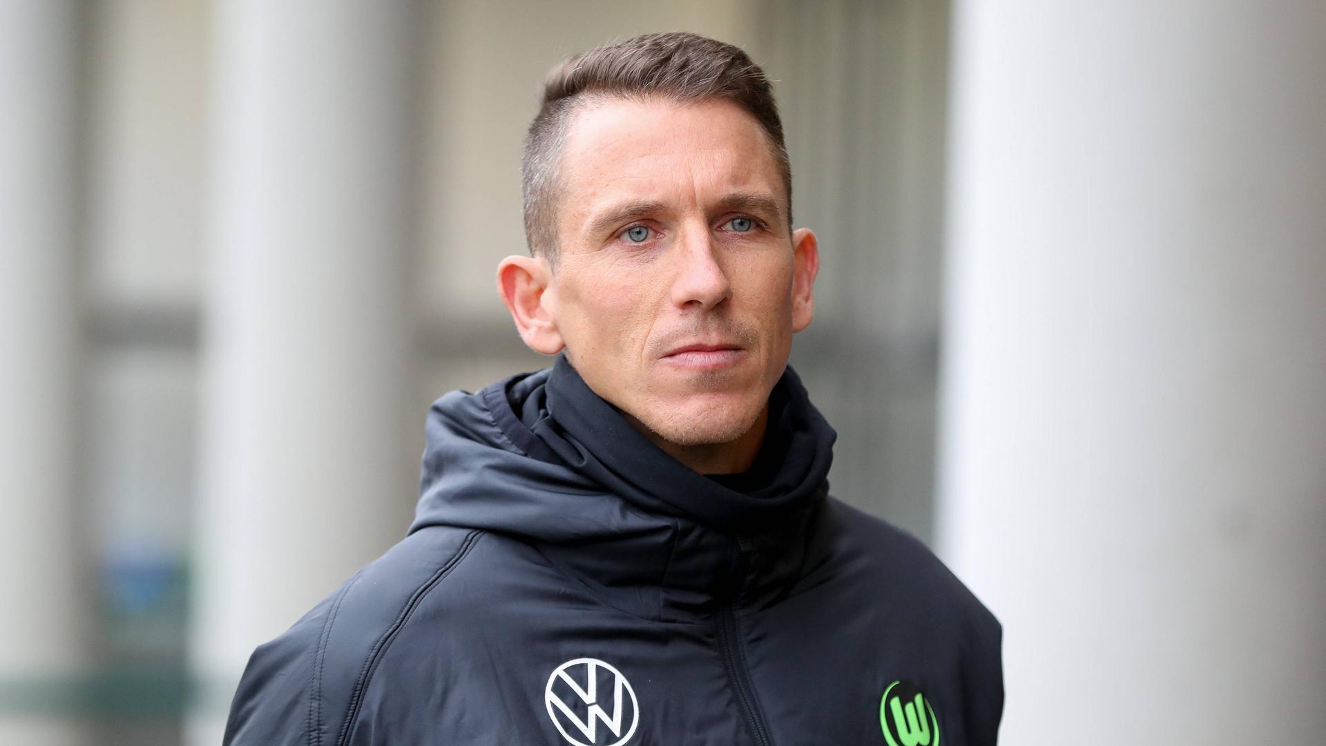 Trainer Daniel Bauer vom VfL Wolfsburg am 10.11.2025.