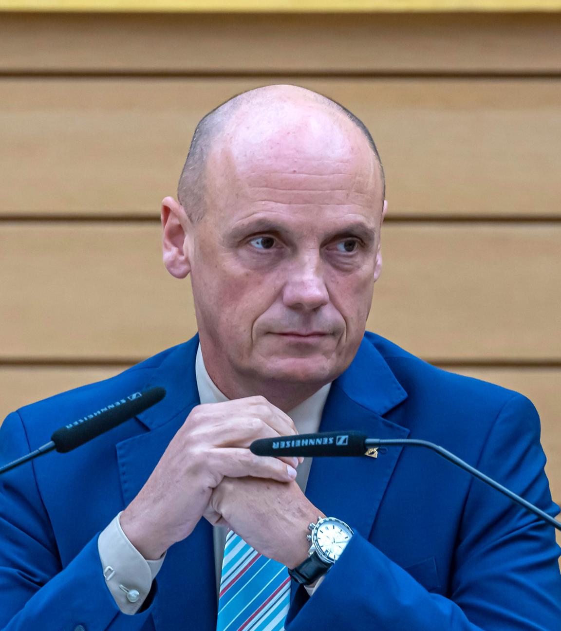 Vizepräsident des Landtags in Baden-Würtemberg Daniel Born (SPD) während einer Plenarsitzung. (Archiv)