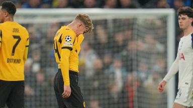 Frühe Rote Karte: BVB unterliegt Tottenham