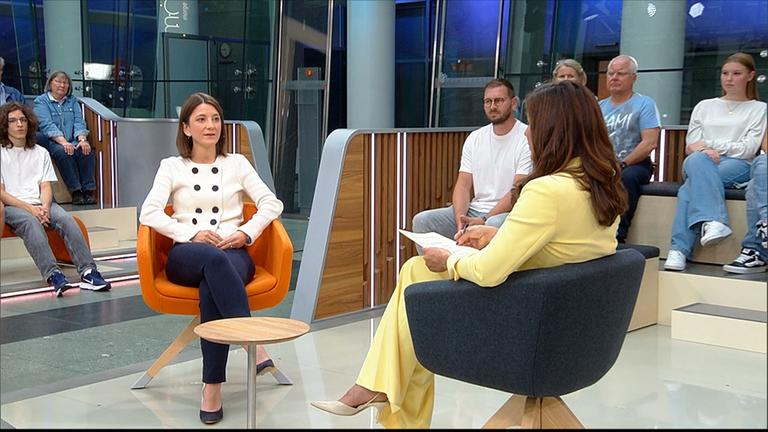 Laura von Daniels | US-Expertin