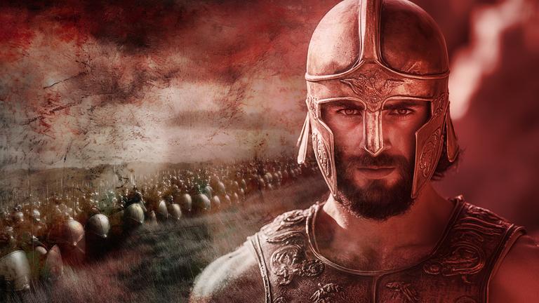 Großaufnahme eines griechischen Soldaten aus der Antike, im Hintergrund ein Trupp marschierender Soldaten