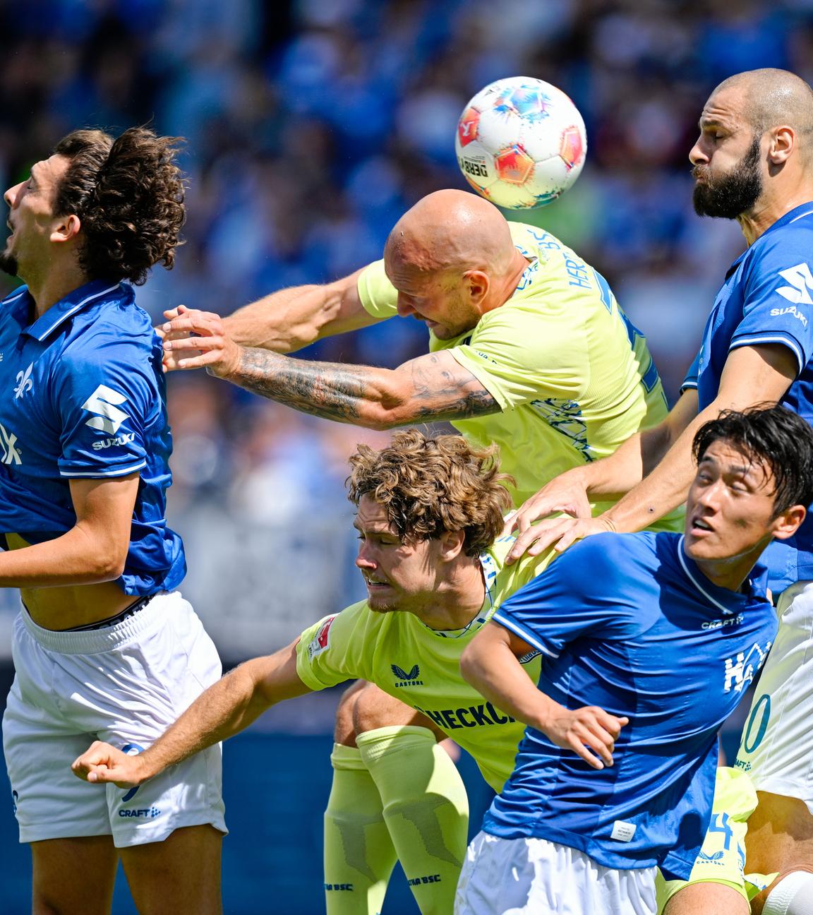 Fußball: SV Darmstadt 98 gegen Hertha BSC.