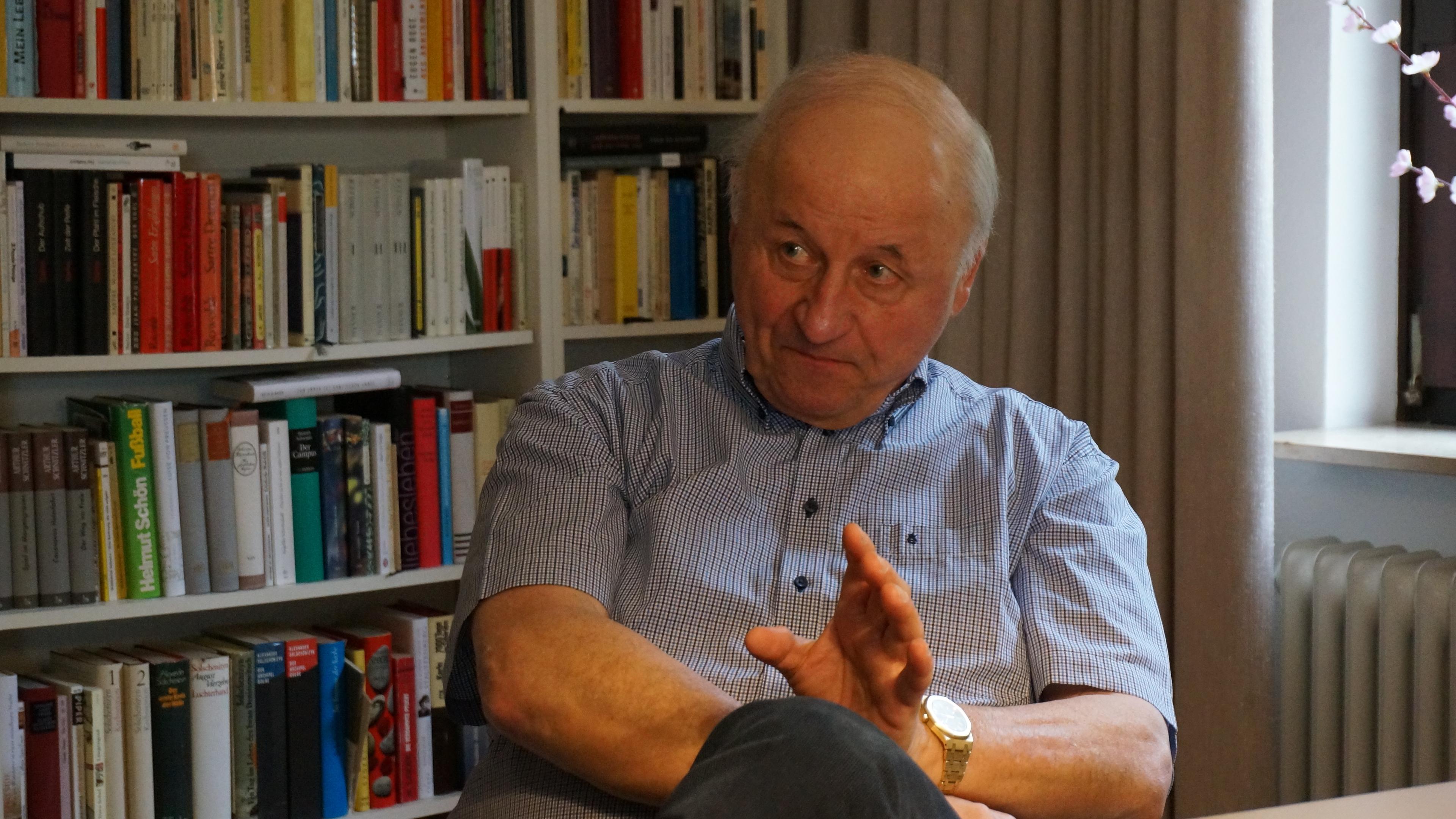 Michael Buback im Interview zur Dokumentation "Wer erschoss Siegfried Buback?".