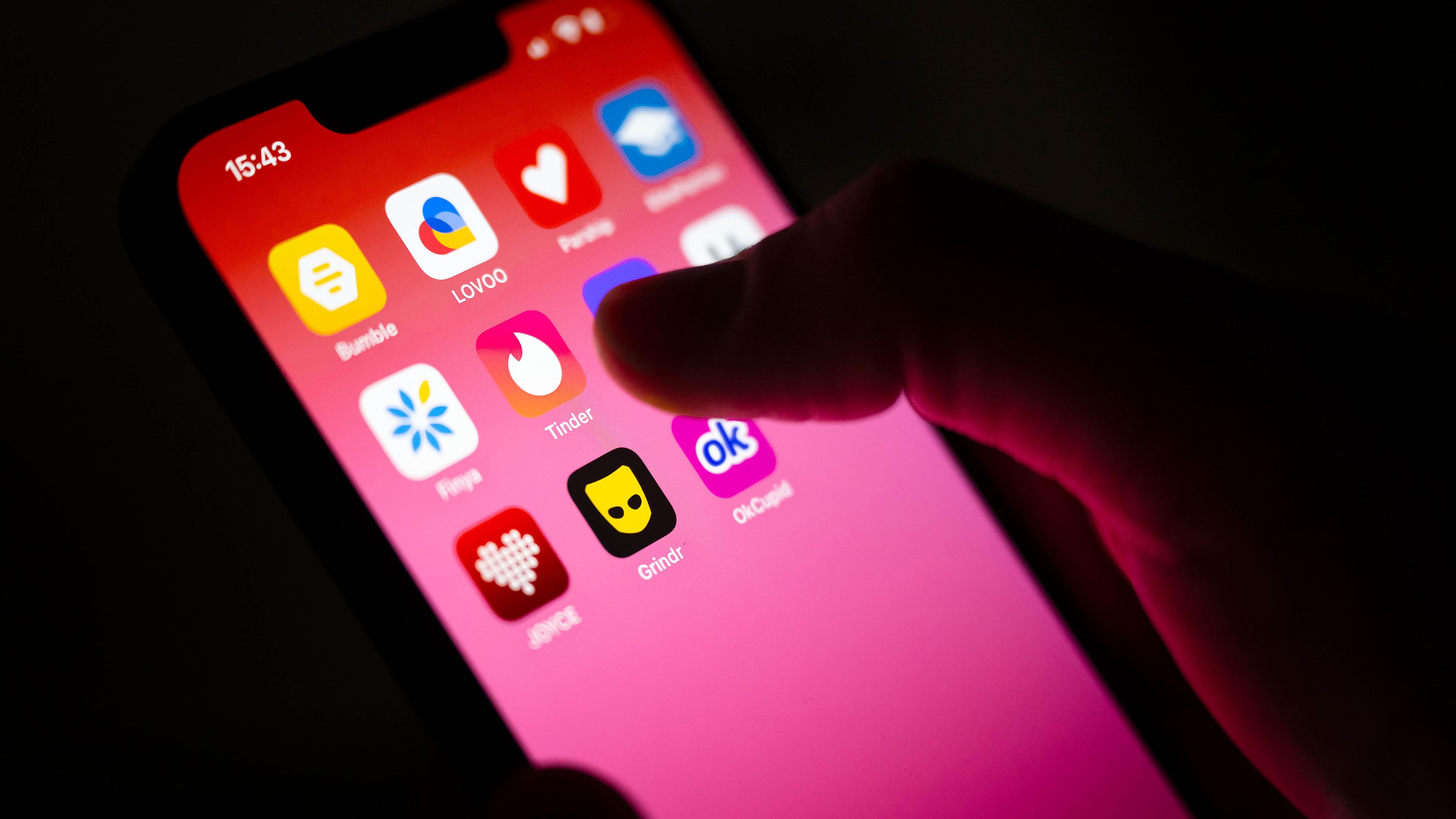 Illustration: Smartphone mit Dating Apps