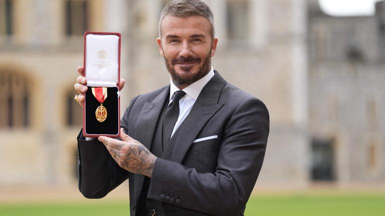 Sir David Beckham zum Ritter geschlagen