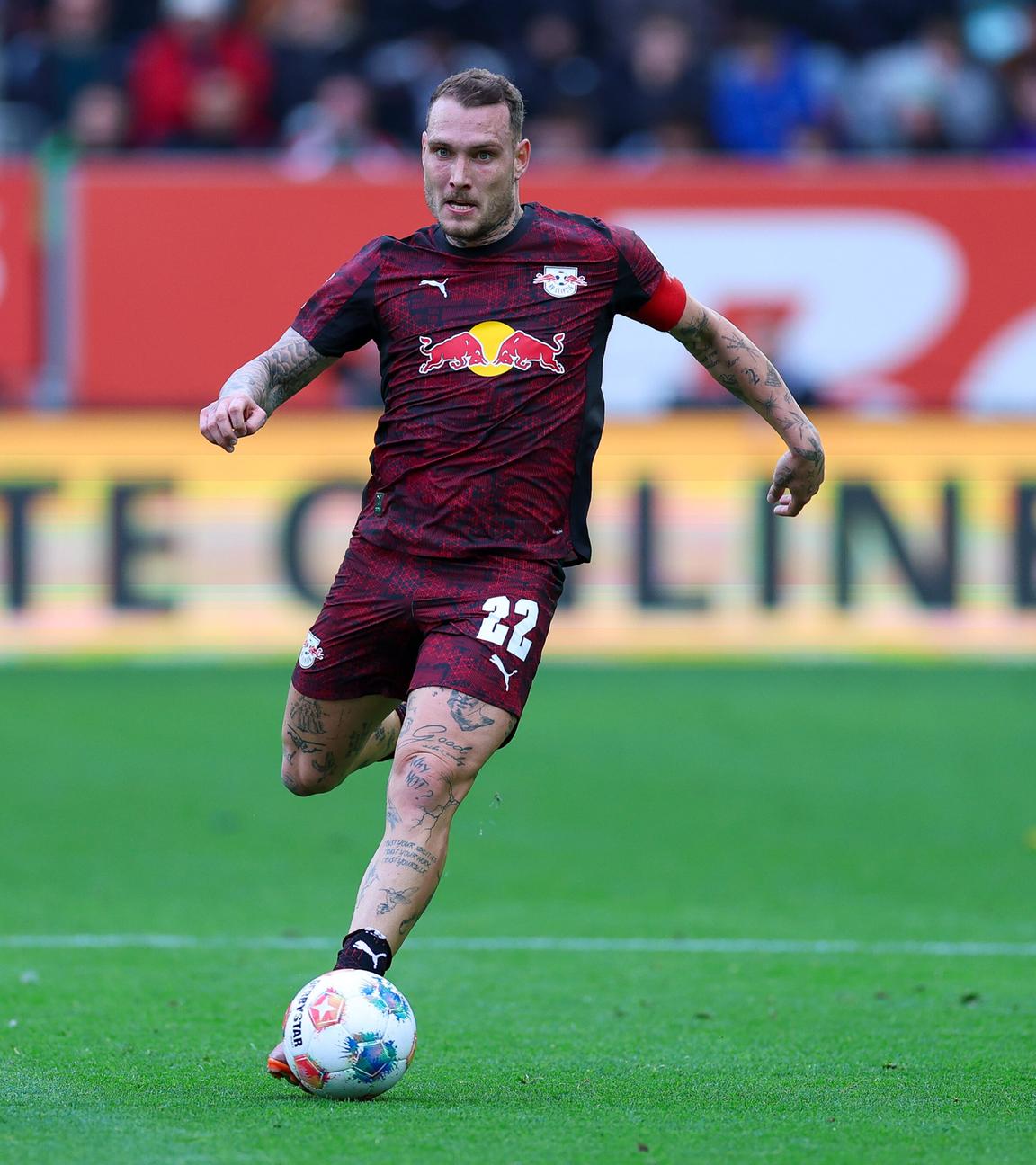 David Raum in der WWK Arena in Augsburg