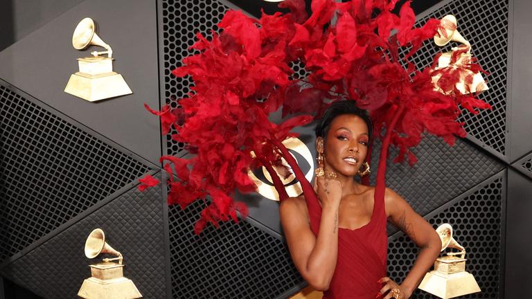 Dawn Richard auf dem roten Teppich der Grammys 2024