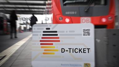 Themenbild -Deutschlandticket koennte ab 2026 teurer werden und bis zu 64 Euro kosten
