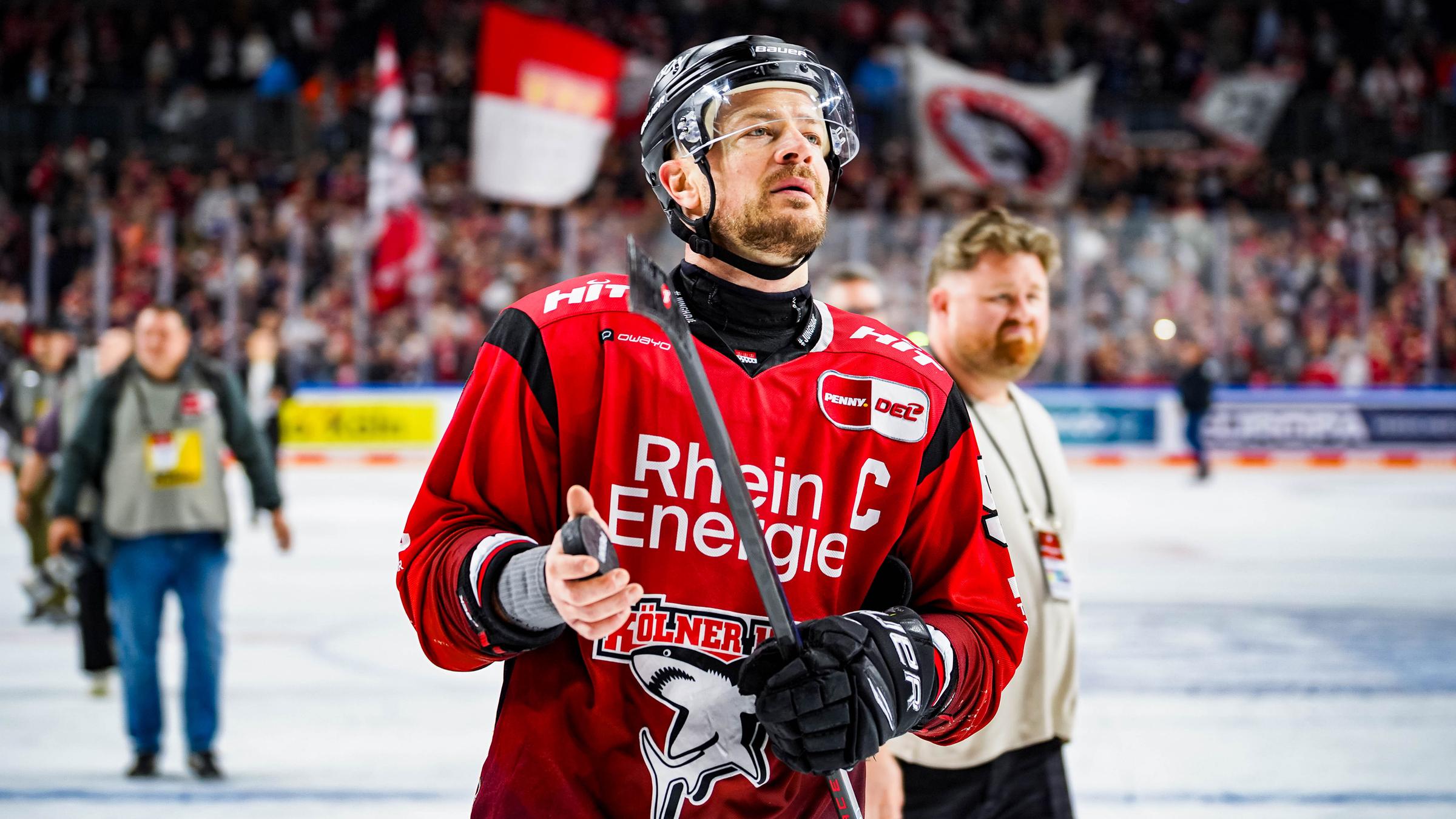 Kapitän Moritz Müller am 48. Spieltag gegen die Augsburger Panther