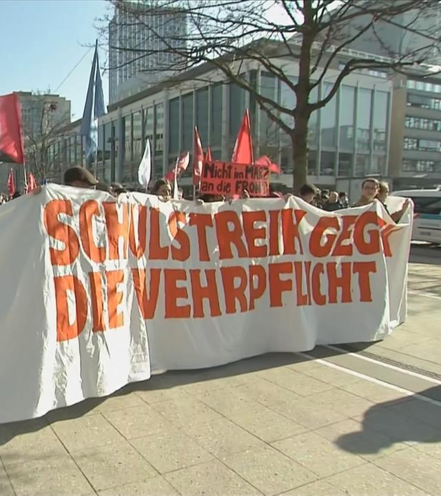Demo gegen Wehrpflicht