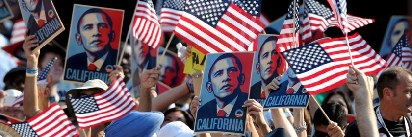 Eine Menschenmenge jubelt bei einem Parteitag der US-Demokraten in Denver