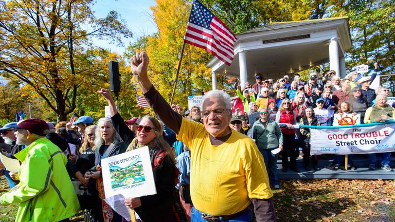 «No Kings» Demonstrationen - Brattleboro