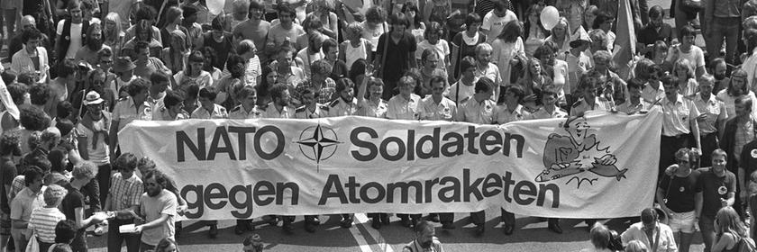 Demonstration zum Nato-Doppelbeschluss in Bonn