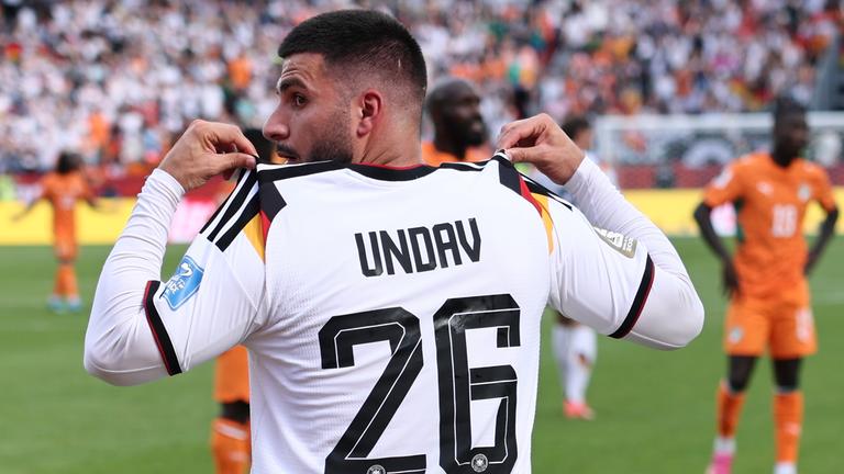 Deniz Undav bejubelt sein Tor zum 2:1