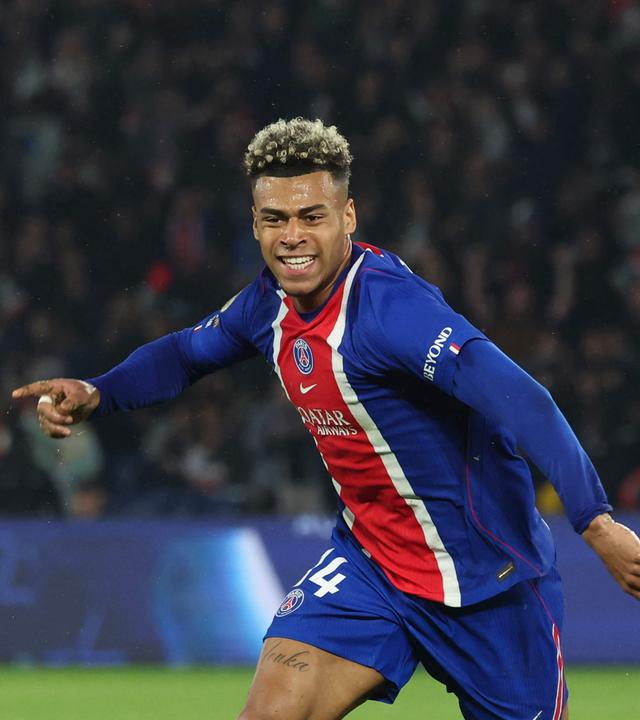 Désiré Doué beim Torjubel im Spiel für PSG.