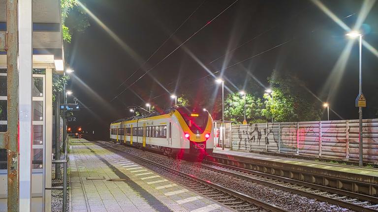 Regionalbahn auf der Strecke zwischen Baden-Baden und Karlsruhe.