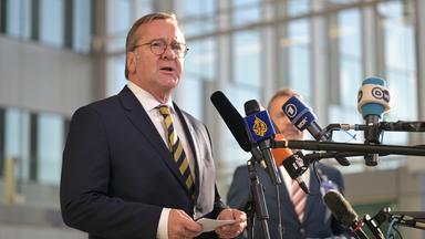 18.06.2026, Belgien, Brüssel: Boris Pistorius (SPD), Bundesverteidigungsminister, spricht beim Nato-Verteidigungsministertreffen.