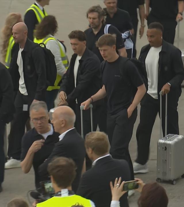 Deutsche Nationalmannschaft am Flughafen