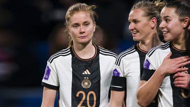 Sjoeke Nüsken und Alexandra Popp