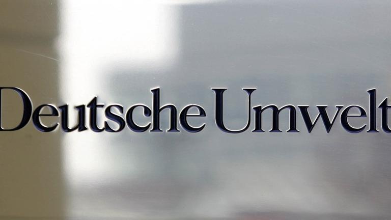 Schild der Deutschen Umwelthilfe