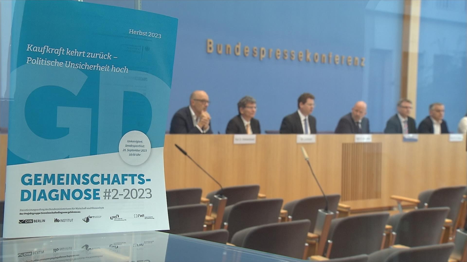 Auf dem Bild ist ein Flyer der Gemeischaftsdiganose 2023 zu sehen.