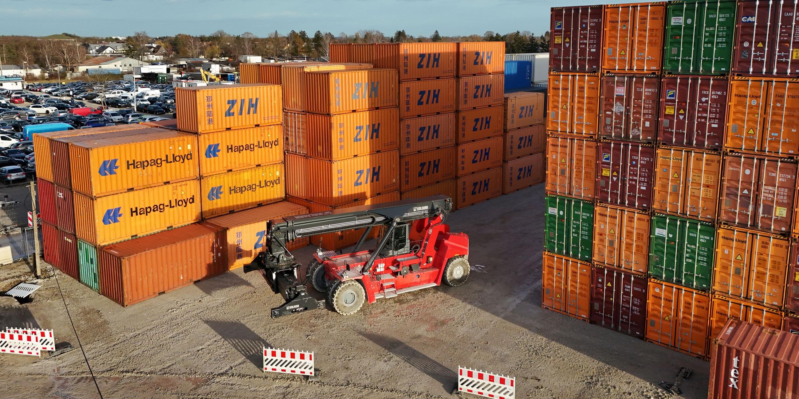Containerdepot in München aus der Luft - Deutsche Wirtschaft