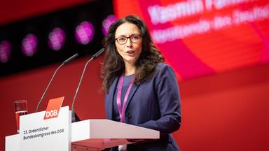 Berlin: Yasmin Fahimi bei der Eröffnung des Bundeskongresses des Deutschen Gewerkschaftsbundes.