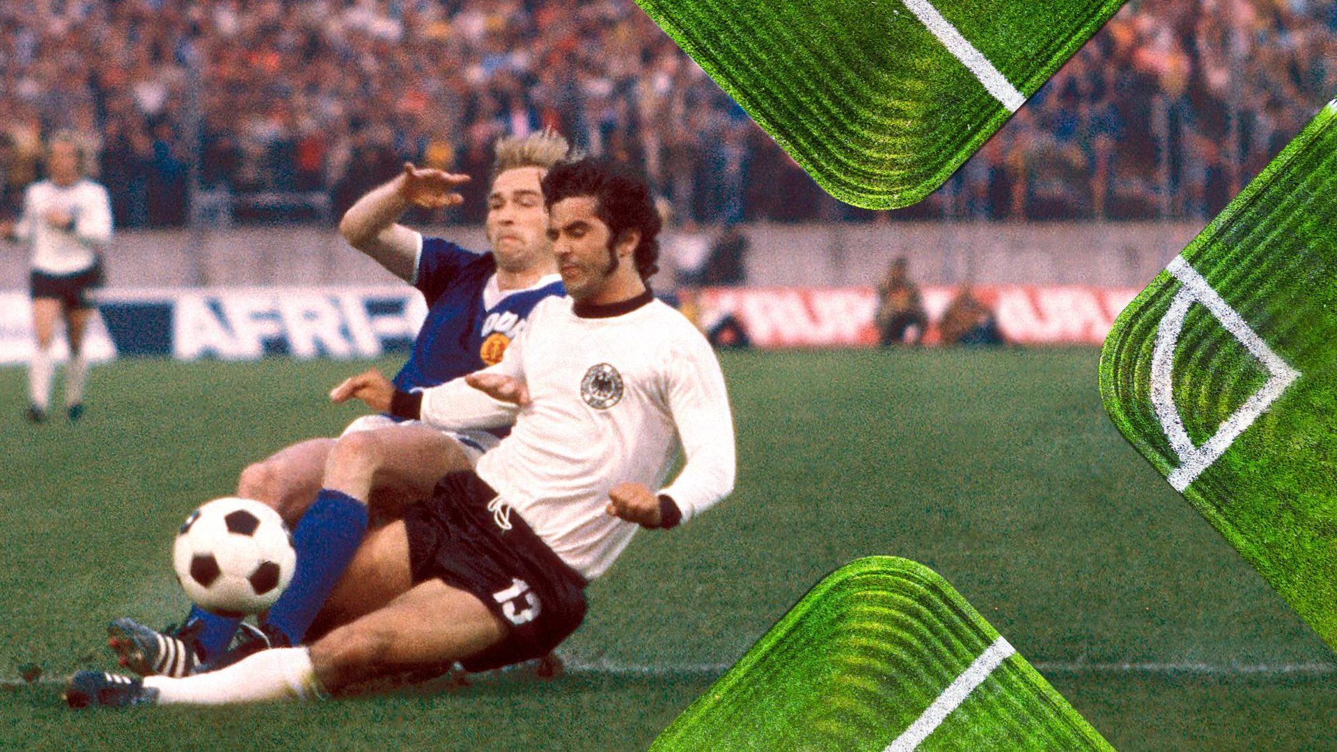 Duell zwischen zwei DDR-Nationalspieler und bundesdeutschem Fußballspieler
