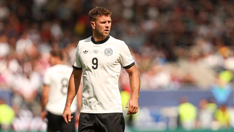 Enttäuschung bei Deutschlands Niklas Füllkrug beim Spiel um den dritten Platz gegen Frankreich am 08.06.2025.