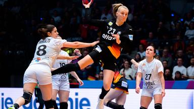 Handballerinnen stürmen in WM-Hauptrunde