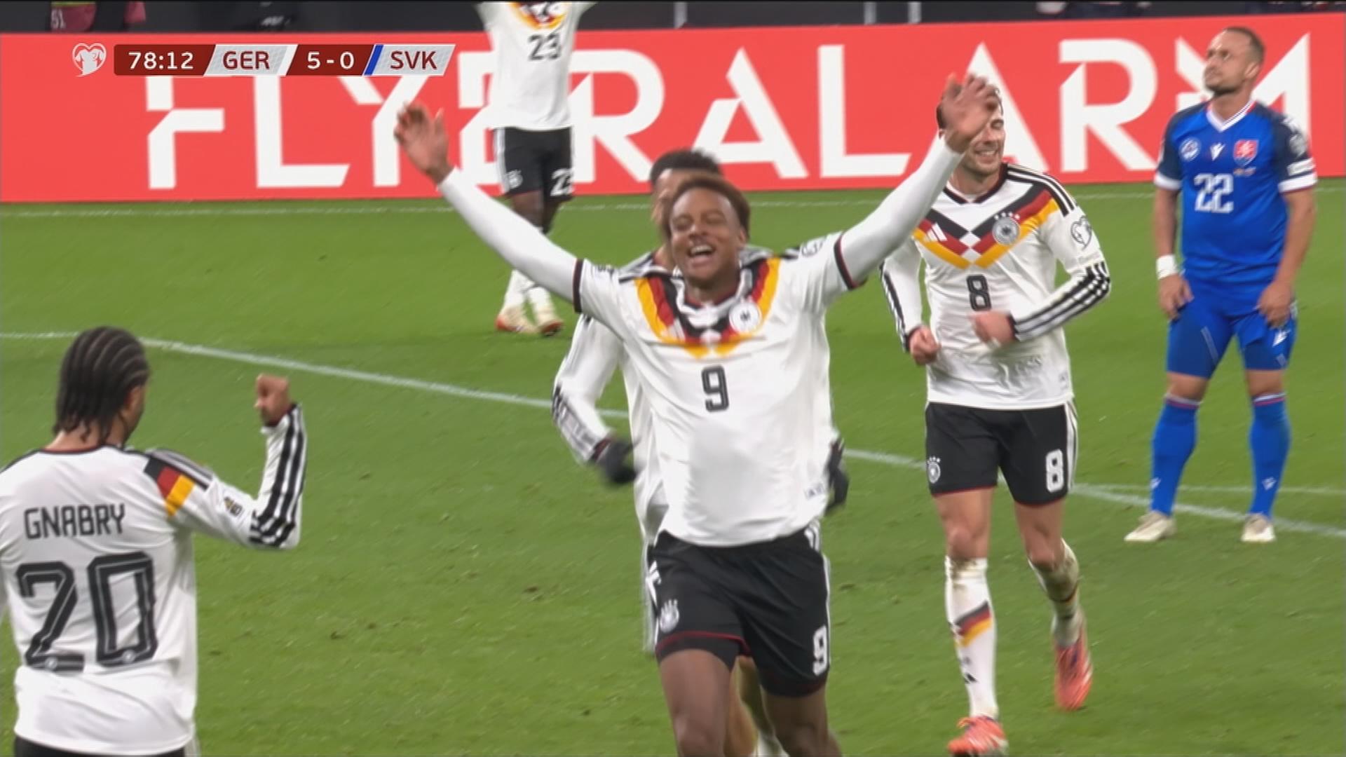 Deutsche Nationalspieler jubeln nach einem Tor