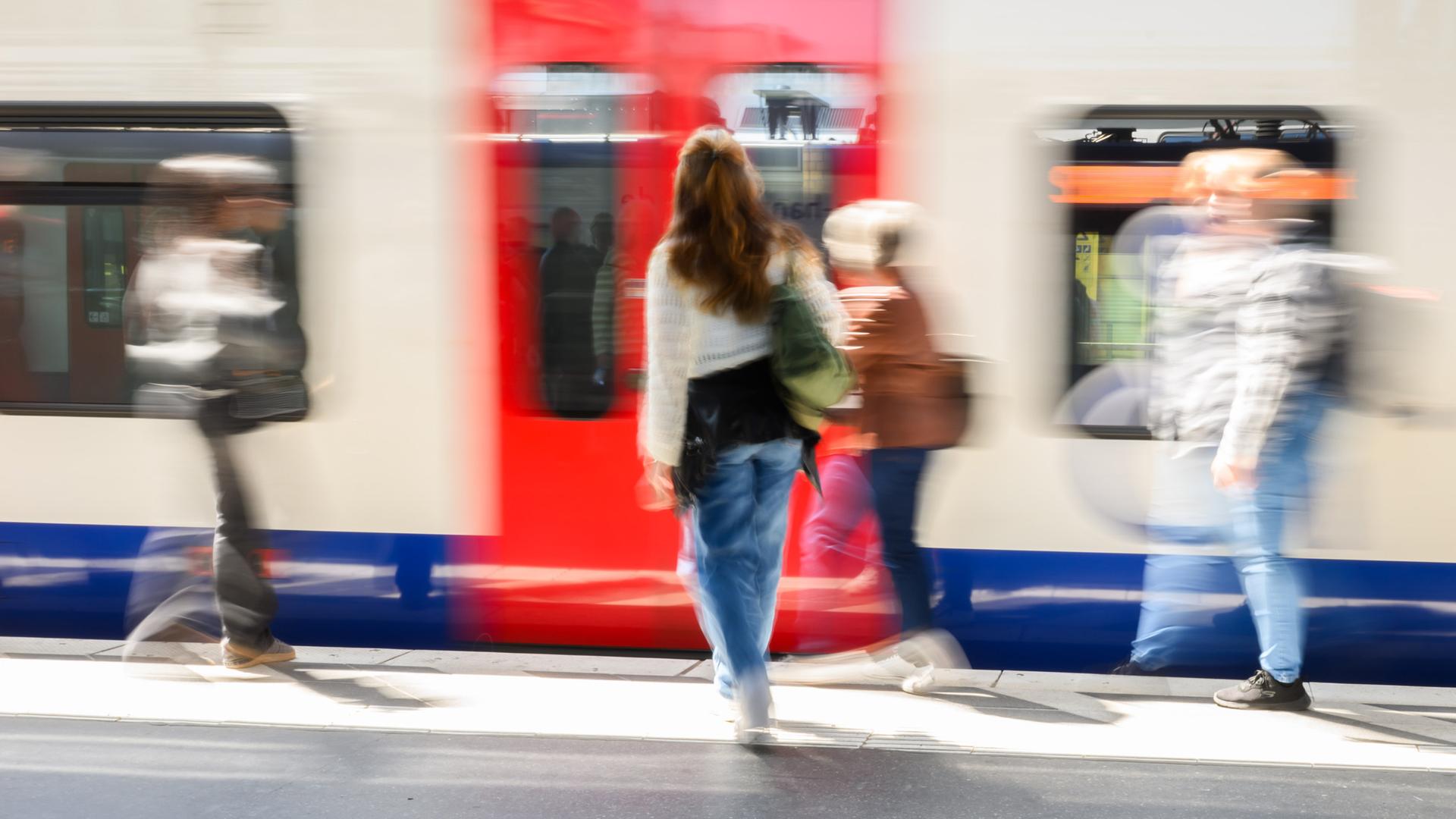 (Symbolbild) Deutschlandticket.