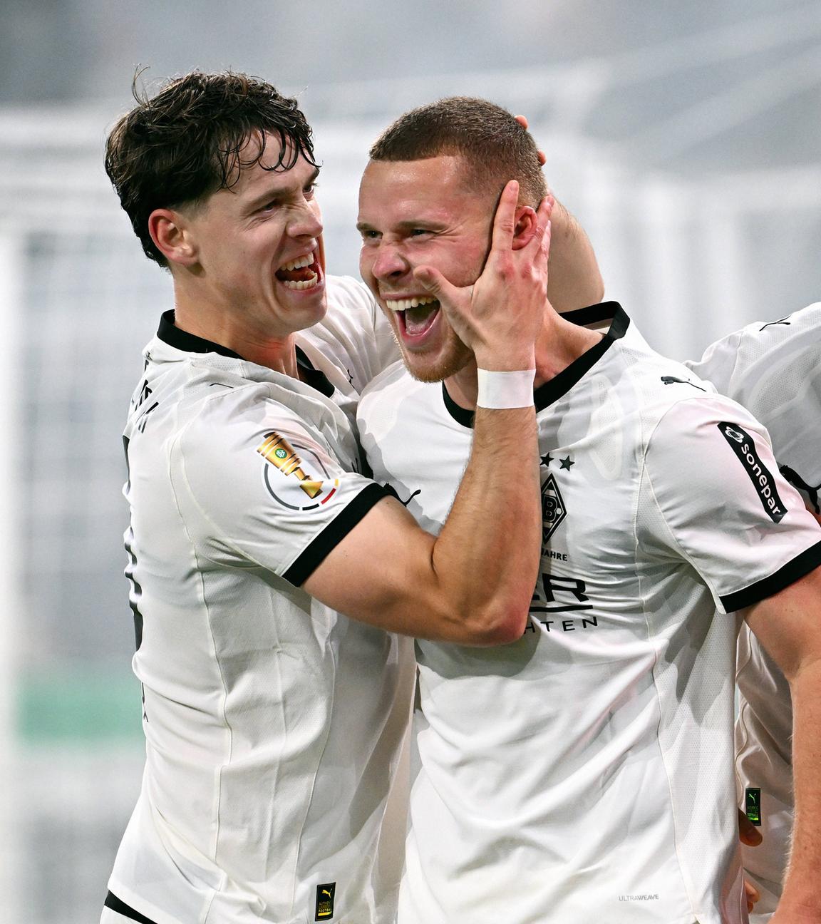 Nico Elvedi, Kevin Diks und Philipp Sander in Gladbach am 28.10.25 