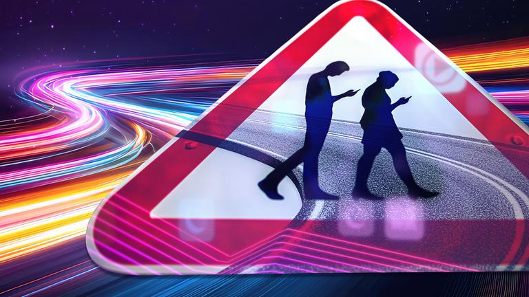 Montage: Vor einem graphisch gestalteten Hintergrund liegt ein Verkehrsschild, das vor Menschen warnt, die beim Gehen auf ihr Smartphone schauen.