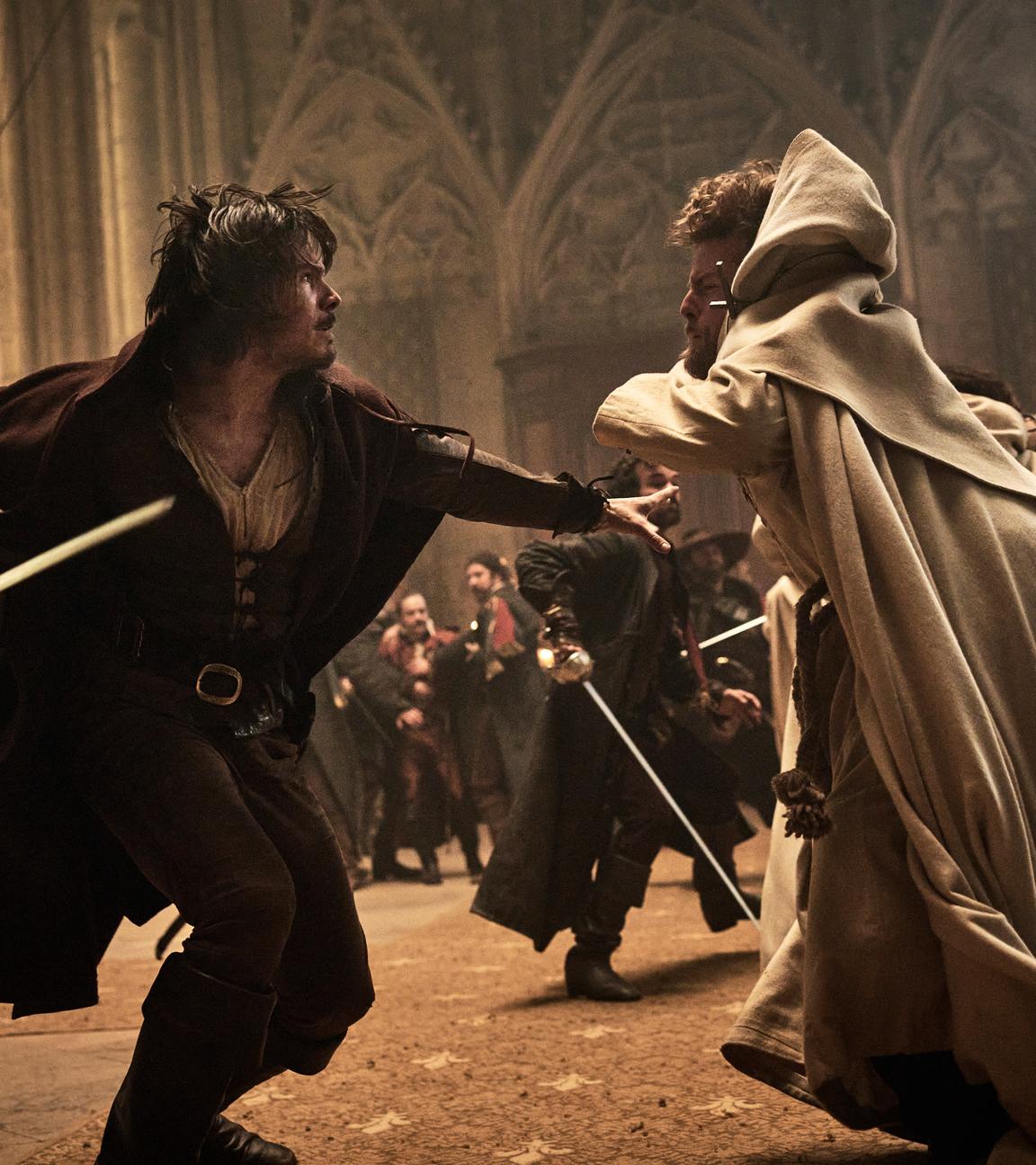 Schwertkampfszene zwischen zwei Personen