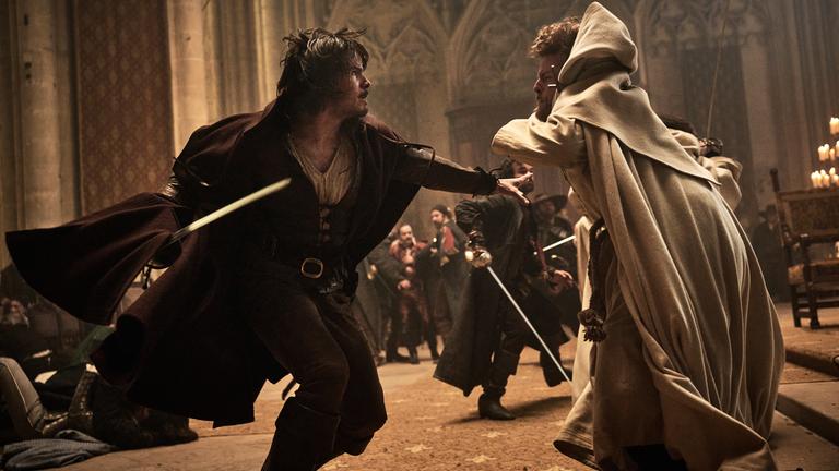 Schwertkampfszene zwischen zwei Personen