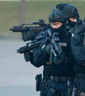 Die neue BFE-Plus Einheit der Polizei bei einer Übung.