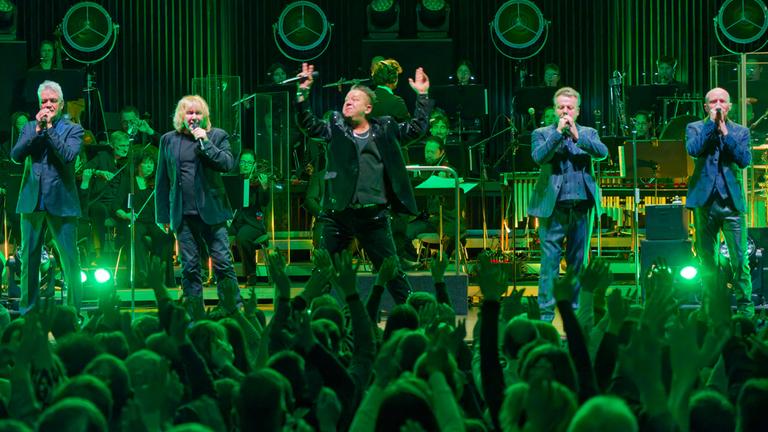 Die Band die Prinzen während einem Konzert ihres 35 jährigen Bandjubiläums in Hannover am 17.01.2026.
