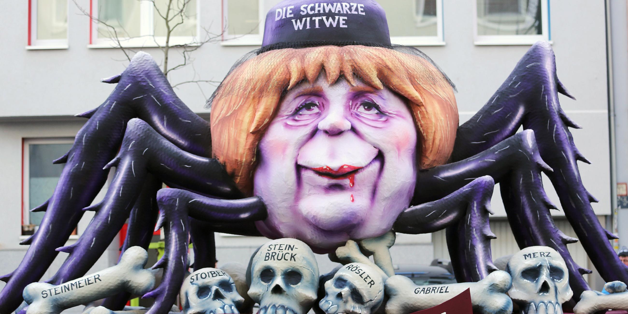 Rosenmontag am Rhein - Düsseldorf: Die Schwarze Witwe