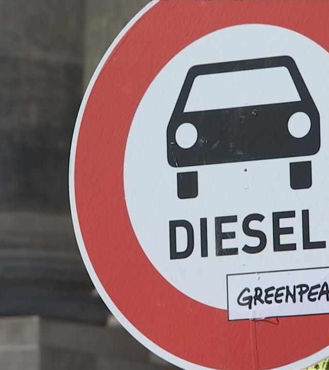 Verbotsschild für Dieselfahrzeuge