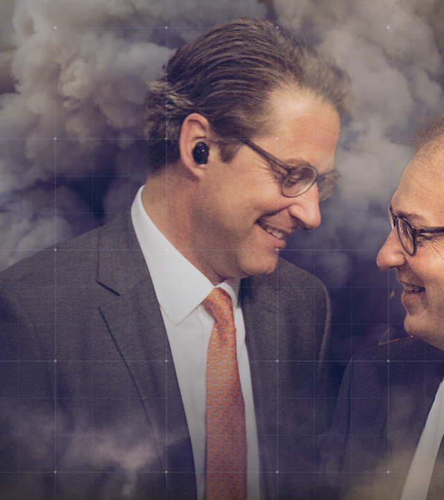 CSU-Politiker und ehemalige Bundesverkehrsminister Alexander Dobrindt und Andreas Scheuer sowie Titelgrafik Der Diesel-Krimi
