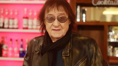 Dieter Maschine Birr in einer nahaufnahme mit Sonnenbrille
