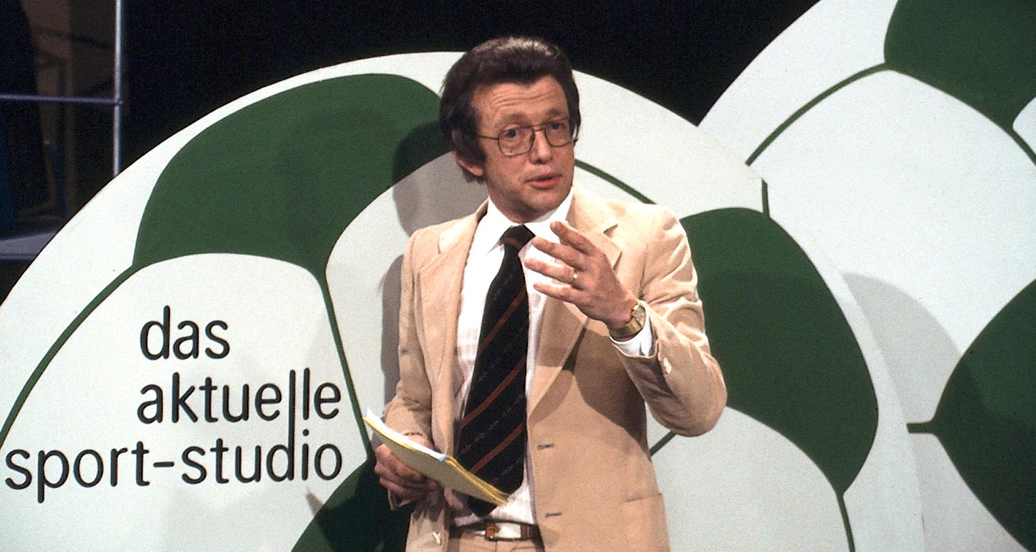 Archiv: Dieter Thomas Heck moderiert das Aktuelle Sport-Studio 