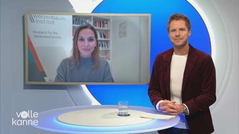 Esther Görnemann ist Florian Weiss im Volle-Kanne-Studio zugeschaltet