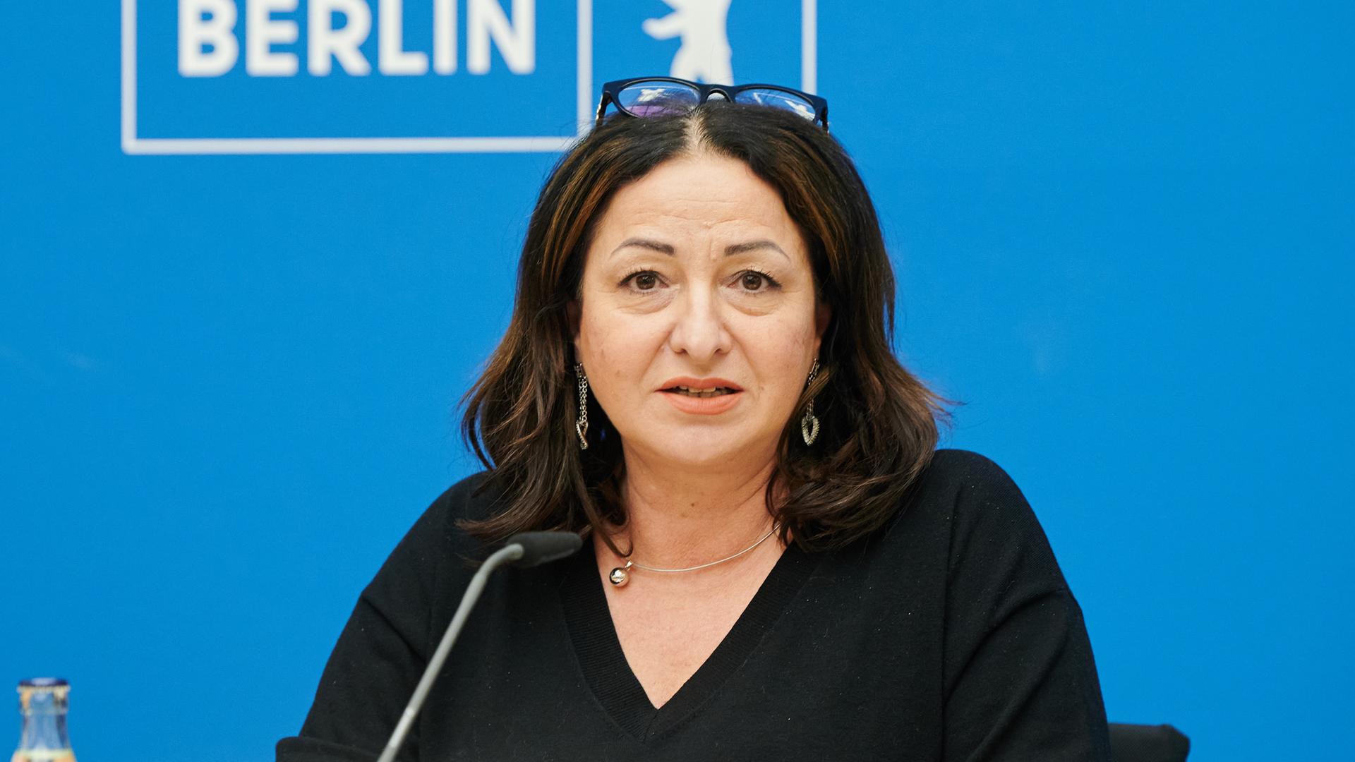 Berlin: Ex-Gesundheitssenatorin Dilek Kalayci (SPD) bei einer Pressekonferenz