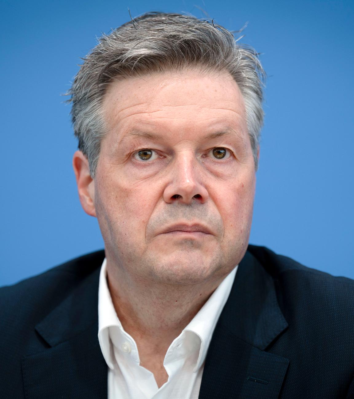 Dirk Rompf bei der Bundespressekonferenz 'Eckpunkte zur Reform der Deutschen Bahn' im Haus der Bundespressekonferenz. Berlin