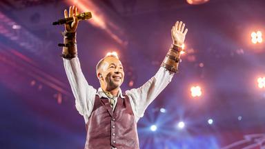 "Love is all around": Backstage bei DJ Bobo